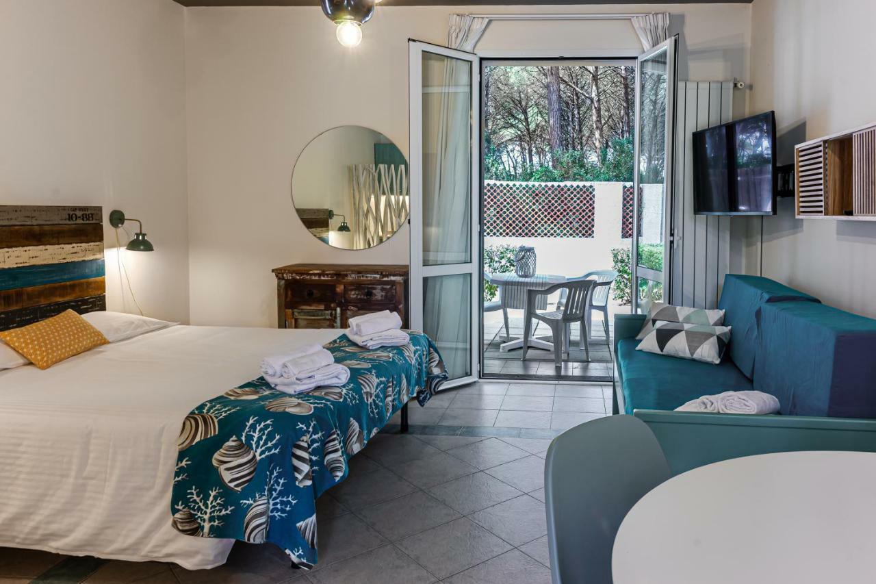 Oleandri Suite Hotel Vada Luaran gambar
