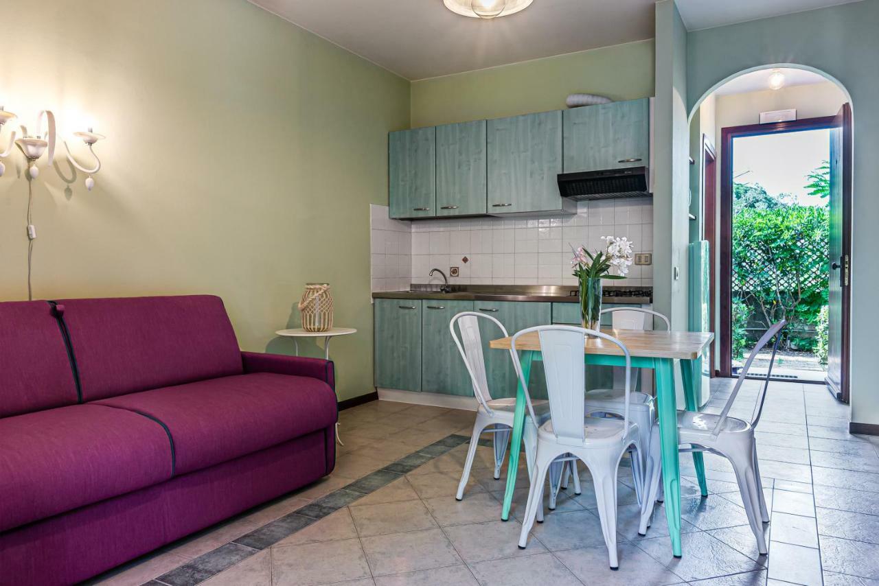 Oleandri Suite Hotel Vada Luaran gambar
